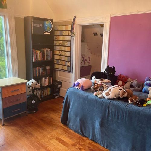 Bedroom 3 - Maxwell's bedroom. Two twin size beds. Actually, one of the twins is one mattress on top of another, so you can easily make it three twin size beds. Alternately, we have a high quality queen-size (high-in-height) Aerobed that can fit a couple that we can put in this room, if you prefer this. Lots of options!